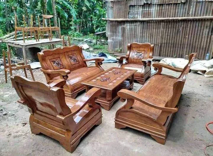 Furniture & Interior