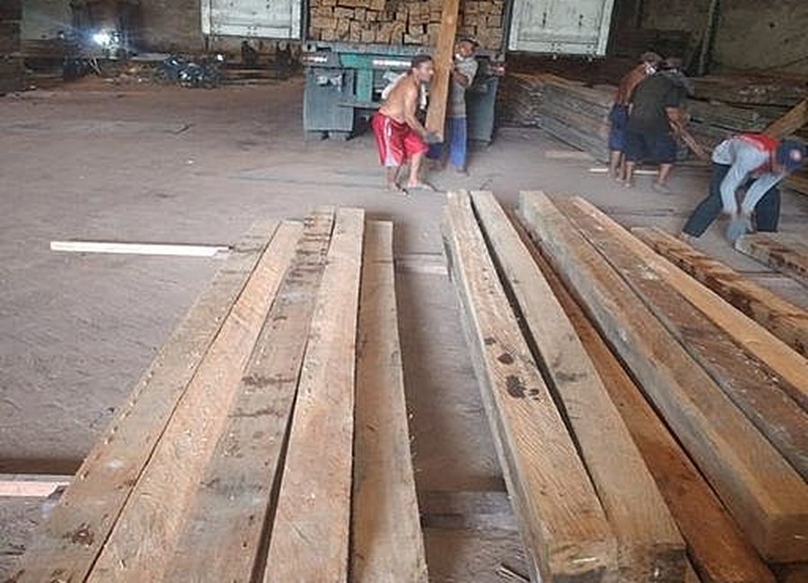 kayu ulin 10x10